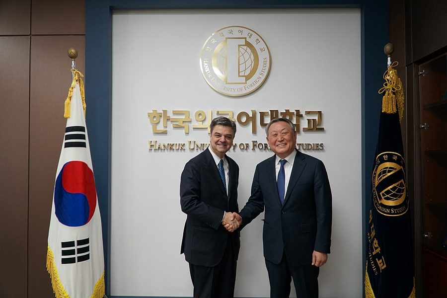 주한 그리스 대사, 한국외대 방문… 그리스 정부의 1만 유로 지원 약속 및 교류협력 강화 논의 대표이미지